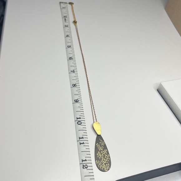 Ras Gold and Black Leaf Pendant Necklace - Picture 5 of 5